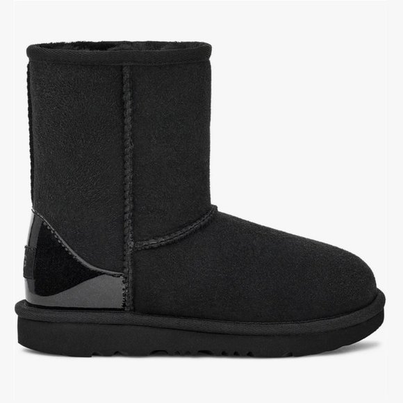 NEW UGG Size 8 Toddlers Classic II Water Resistant Shearling Lined Boot - Black - Picture 3 of 6